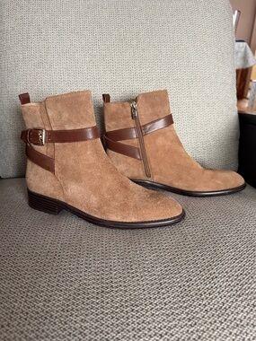 Nine West Tan Suede Boots Size 8, excellent condition